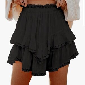New Black Layered Ruffle Skirt size medium